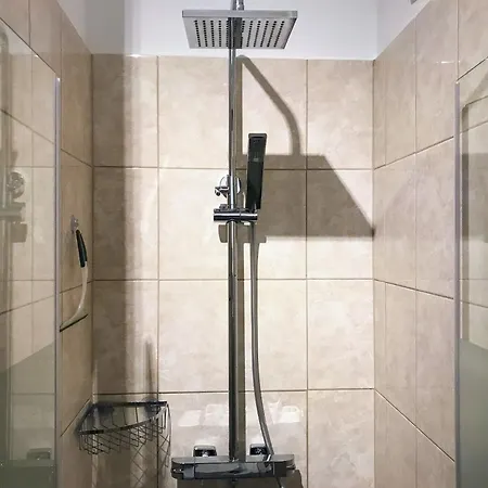 Apartman Quiet, Green, Relaxing Place - 2 Bedroom *