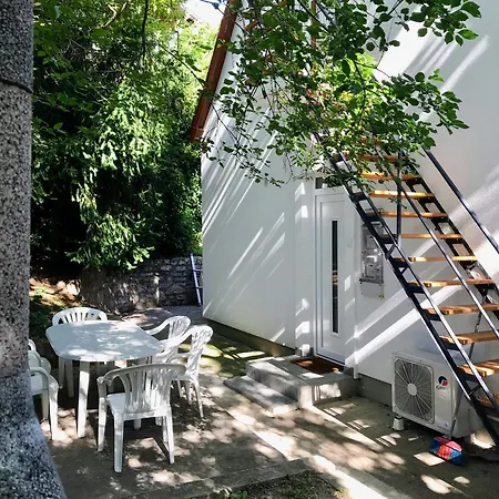 Quiet, Green, Relaxing Place - 2 Bedroom * Balatonfüred