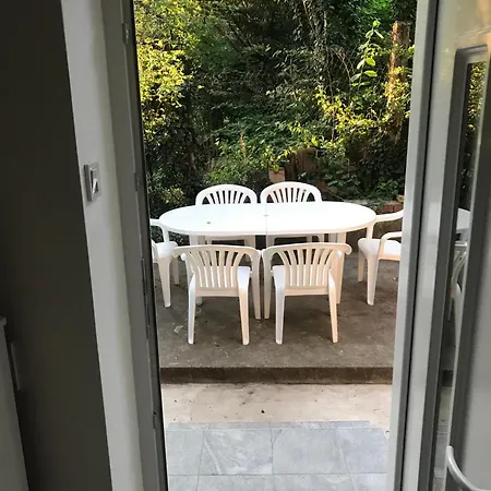 Quiet, Green, Relaxing Place - 2 Bedroom