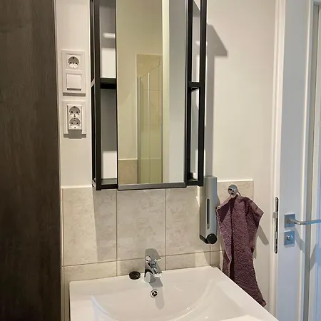 Apartman Quiet, Green, Relaxing Place - 2 Bedroom *