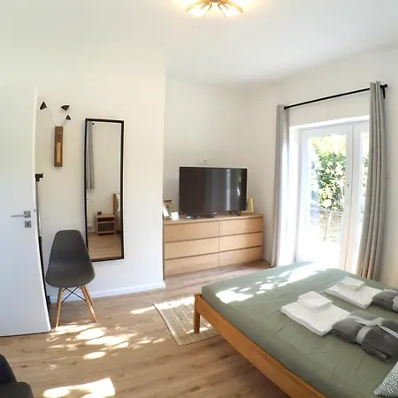 Quiet, Green, Relaxing Place - 2 Bedroom