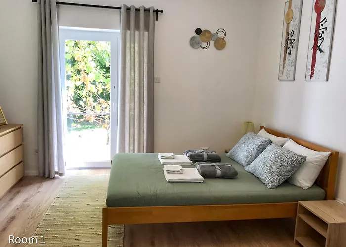 Apartament Quiet, Green, Relaxing Place - 2 Bedroom Balatonfüred