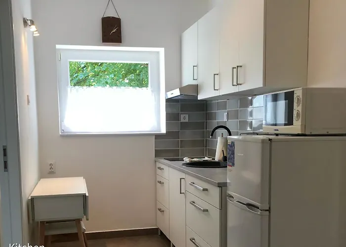 Apartament Quiet, Green, Relaxing Place - 2 Bedroom *